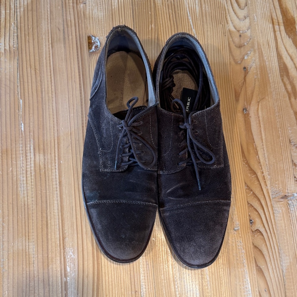 Banana Republic Dark Brown Suede Derbys